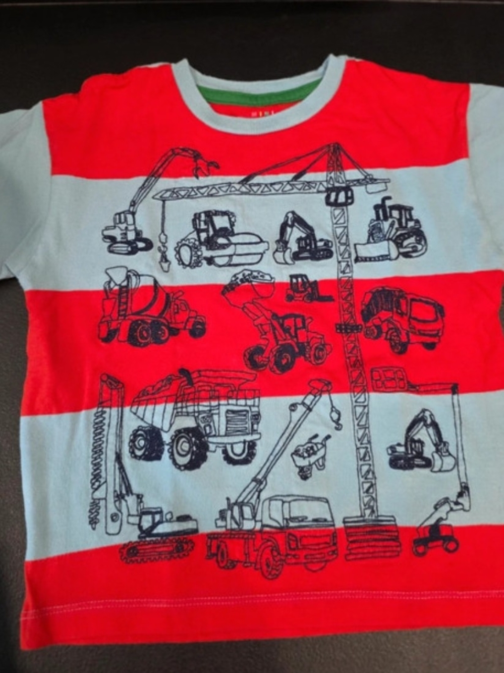 Mini Boden Red & Light Blue Construction Vehicles Tee